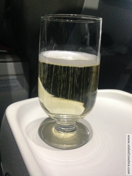SriLankan A320 Business Class - Champagne Jacquart